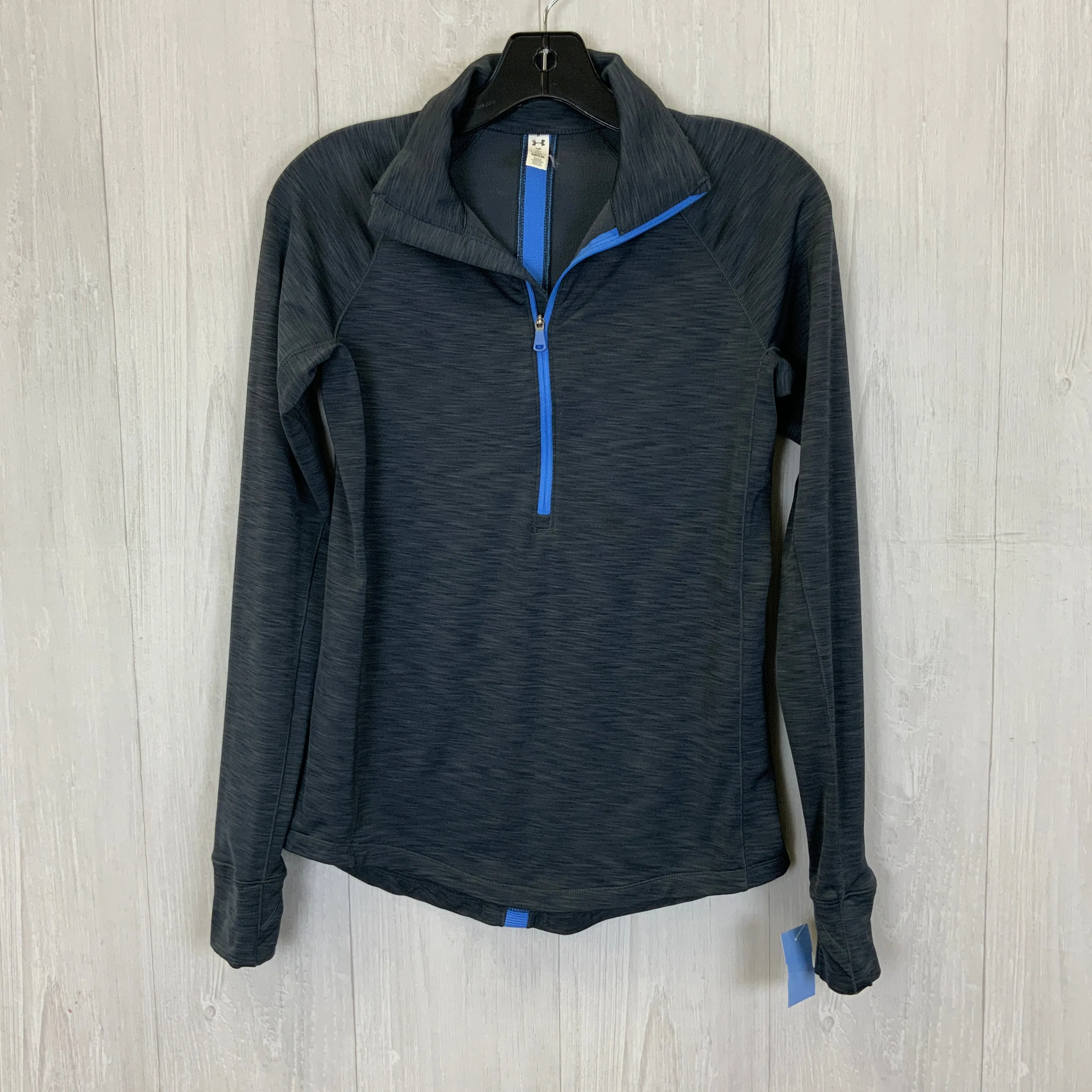 Athletic Top Long Sleeve Collar By Under Armour  Size: S