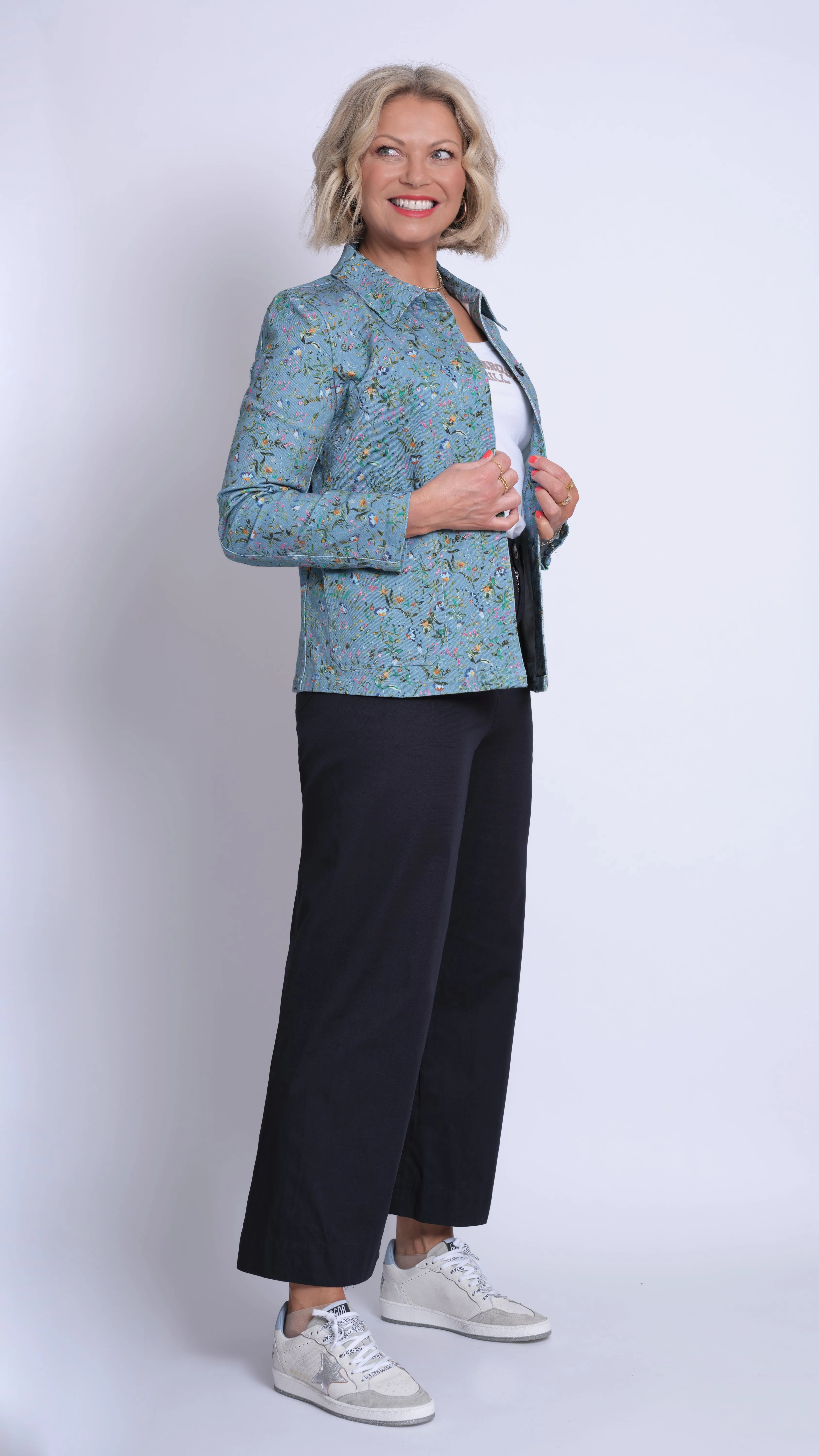 Blue botanical print cotton twill Pelli jacket